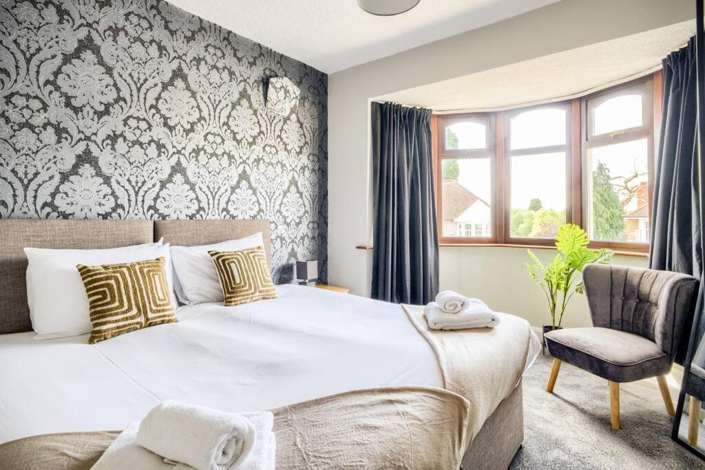 Low Rate - Coventry For 3 Bedroom House With Garden, Free Netflix And Unlimited Wi-Fi - Driveway Parking - Agc Bagian luar foto